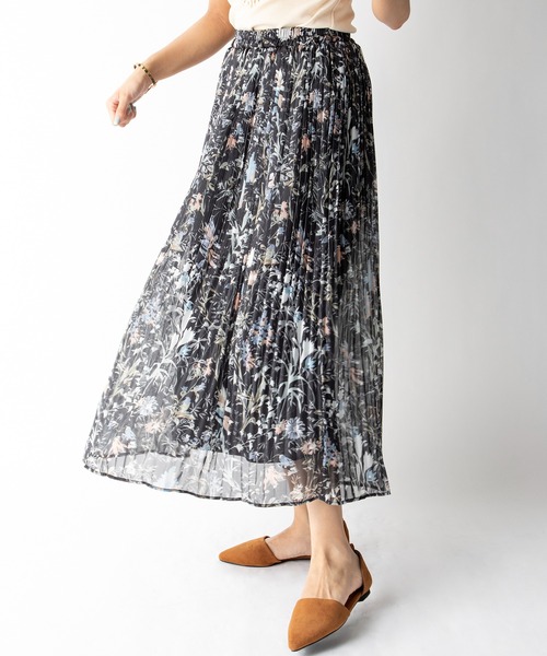 MILLION CARATS（ミリオンカラッツ）の「【STYLE４】シアーボタニカルロングフレアスカート（スカート・レディース・ブラック/ライトグレー/ラベンダー・FREE）」の6枚目の写真