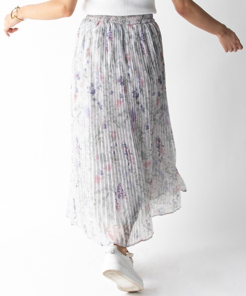 MILLION CARATS（ミリオンカラッツ）の「【STYLE４】シアーボタニカルロングフレアスカート（スカート・レディース・ブラック/ライトグレー/ラベンダー・FREE）」の10枚目の写真