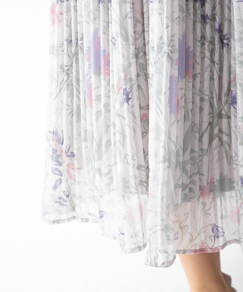 MILLION CARATS（ミリオンカラッツ）の「【STYLE４】シアーボタニカルロングフレアスカート（スカート・レディース・ブラック/ライトグレー/ラベンダー・FREE）」の12枚目の写真