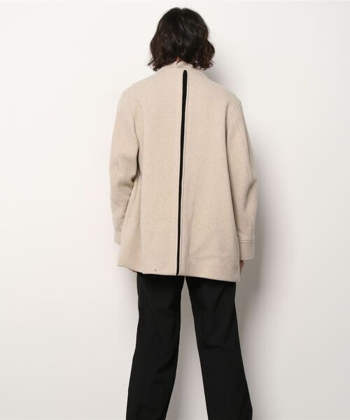KAZUYUKI KUMAGAI ATTACHMENT（カズユキクマガイアタッチメント）の「MILLED WOOL KNIT SMOCKS FEARNOUGHT COAT（その他アウター・メンズ・ベージュ/ブラック・1/2）」の10枚目の写真