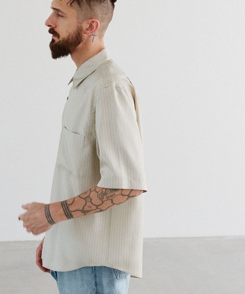 LIDNM（リドム）の「SILK PIN STRIPE SHIRT（シャツ/ブラウス・メンズ・ベージュ・MEDIUM/LARGE）」の6枚目の写真