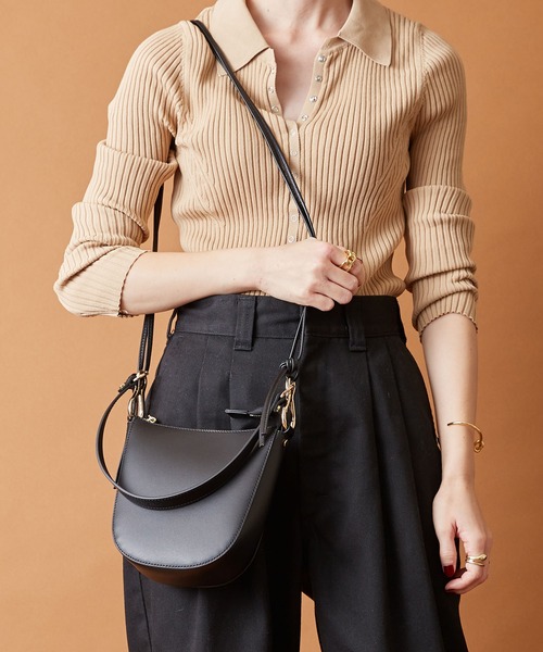 HASHIBAMI（ハシバミ）の「【HASHIBAMI】カラバッシュ 2WAY ショルダーバッグ（ショルダーバッグ・レディース・ブラック/シルバー/グレイッシュベージュ・FREE）」の7枚目の写真