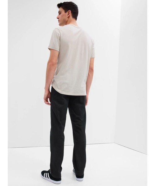 GAP（ギャップ）の「Gapflex エッセンシャル カーキ ストレートフィットパンツ（チノパンツ・メンズ・ベージュ/ネイビー/ブラック/スミクロ/グレー/ライトブラック/ブラウン・31W 30L/34W 30L/32W 30L/30W 30L/31W 32L/36W 30L/29W 30L/28W 30L/28W 32L/32W 32L/34W 32L/36W 32L/38W 30L/33W 32L/33W 30L/30W 32L/38W 32L/29W 32L）」の12枚目の写真