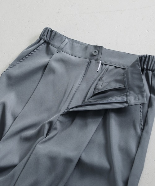 LILL（リル）の「ポリトロディープタックワイドバルーンパンツ（その他パンツ・メンズ・ブルーグレー/ブラウン/ブラック/モカ・M/XL/L/S）」の9枚目の写真