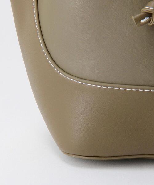 BEAUTY&YOUTH UNITED ARROWS（ビューティーアンドユースユナイテッドアローズ）の「BY ステッチミニ ドロストバッグ -2WAY-（ショルダーバッグ・レディース・オリーブ/ブラック・FREE）」の5枚目の写真