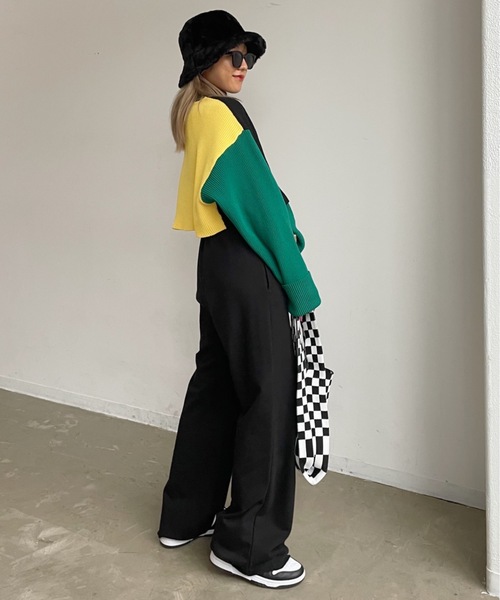 SHAGGIE（シャギー）の「切り替え配色タートルショートニット（ニット/セーター・レディース・グリーン/パープル/オレンジ・FREE）」の5枚目の写真