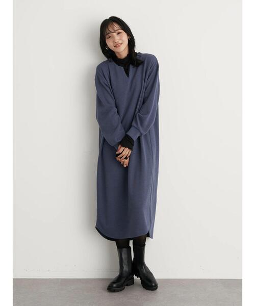 earth music&ecology（アースミュージックアンドエコロジー）の「キーネックカットワンピース ＊（ワンピース・レディース・ブラック/ブルー/グレイッシュベージュ・FREE）」の22枚目の写真