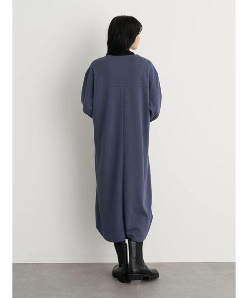 earth music&ecology（アースミュージックアンドエコロジー）の「キーネックカットワンピース ＊（ワンピース・レディース・ブラック/ブルー/グレイッシュベージュ・FREE）」の19枚目の写真