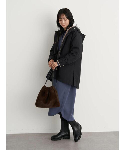 earth music&ecology（アースミュージックアンドエコロジー）の「キーネックカットワンピース ＊（ワンピース・レディース・ブラック/ブルー/グレイッシュベージュ・FREE）」の17枚目の写真