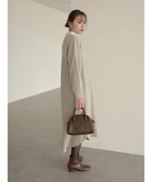 earth music&ecology（アースミュージックアンドエコロジー）の「キーネックカットワンピース ＊（ワンピース・レディース・ブラック/ブルー/グレイッシュベージュ・FREE）」の14枚目の写真