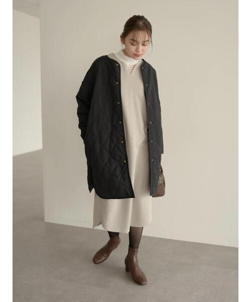 earth music&ecology（アースミュージックアンドエコロジー）の「キーネックカットワンピース ＊（ワンピース・レディース・ブラック/ブルー/グレイッシュベージュ・FREE）」の12枚目の写真