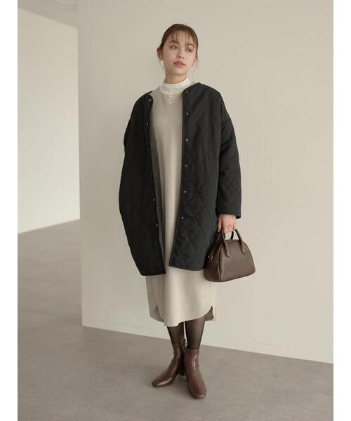 earth music&ecology（アースミュージックアンドエコロジー）の「キーネックカットワンピース ＊（ワンピース・レディース・ブラック/ブルー/グレイッシュベージュ・FREE）」の11枚目の写真