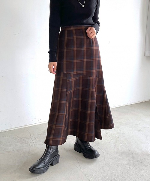 PAGEBOY（ページボーイ）の「チェックマーメイドスカート（スカート・レディース・ブラウン/ブラック・FREE）」の5枚目の写真