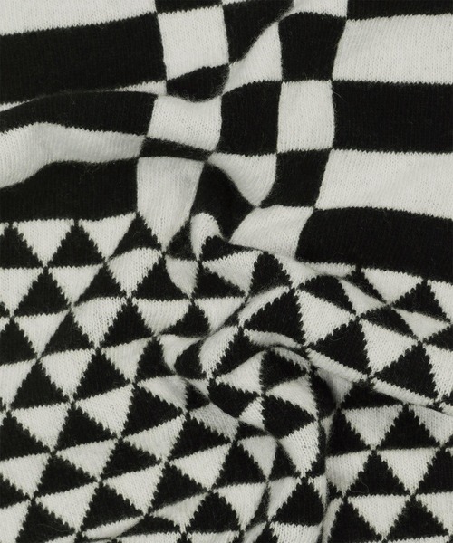 Paul Smith COLLECTION（ポールスミスコレクション）の「ジオメトリックニット マフラー / 214556 FS（マフラー・メンズ・ブラック系その他/レッド系その他・FREE）」の5枚目の写真