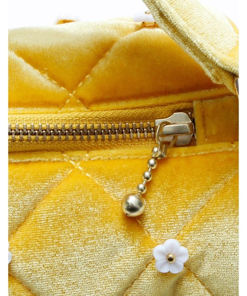 Little sunny bite(リトルサニーバイト)の「《Little Sunny Bite》Mini velours flower bag(ハンドバッグ・レディース・ブラック/イエロー/グリーン・FREE)」の22枚目の写真