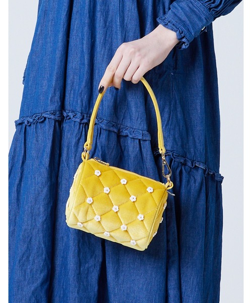 Little sunny bite(リトルサニーバイト)の「《Little Sunny Bite》Mini velours flower bag(ハンドバッグ・レディース・ブラック/イエロー/グリーン・FREE)」の7枚目の写真