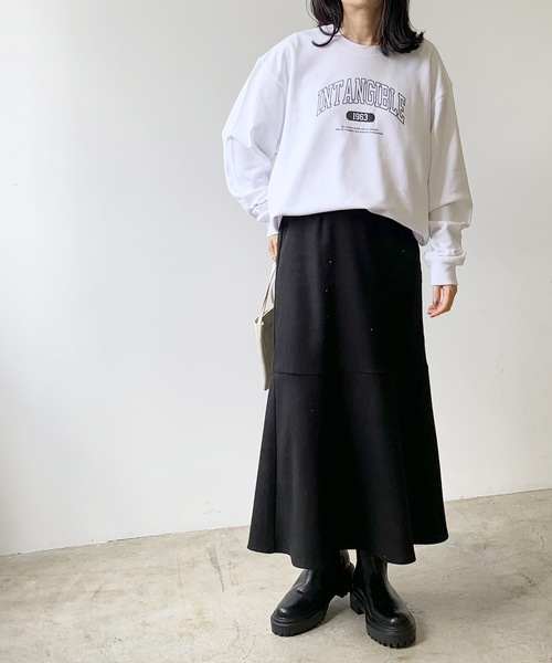 LIAN(リアン)の「INTANGIBLEカレッジロゴスウェット(スウェット・レディース・ネイビー/オフホワイト/ダークグリーン/グリーン/ブラック/レッド・FREE)」の12枚目の写真