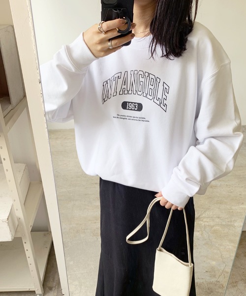 LIAN(リアン)の「INTANGIBLEカレッジロゴスウェット(スウェット・レディース・ネイビー/オフホワイト/ダークグリーン/グリーン/ブラック/レッド・FREE)」の19枚目の写真