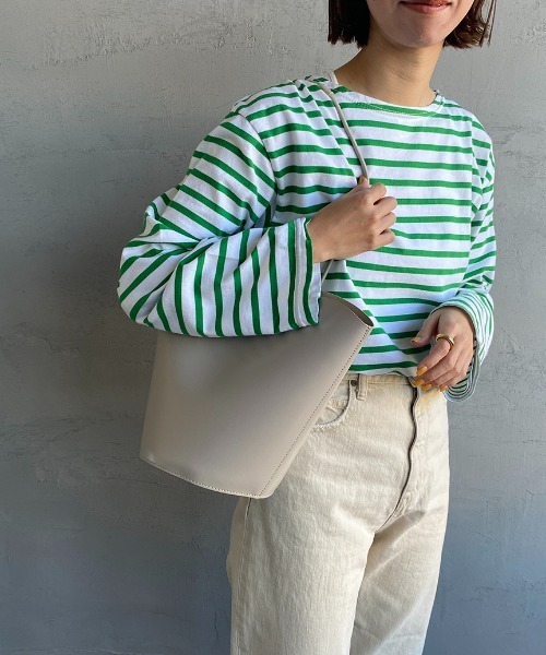 YAHKI（ヤーキ）の「[YAHKI/ヤーキ] Wフェイス レザーバケットトートバッグ（トートバッグ・レディース・ブラック/ライトグレー・ONE SIZE）」の21枚目の写真