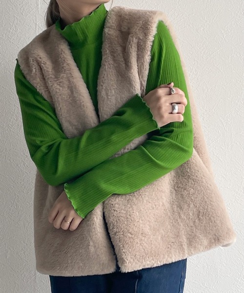 w closet（ダブルクローゼット）の「ランダムリブアウトメローハイネックプルオーバー（Tシャツ/カットソー・レディース・オフホワイト/イエロー系/サックスブルー/グリーン/ブラック/ライム/ケリー・FREE）」の19枚目の写真