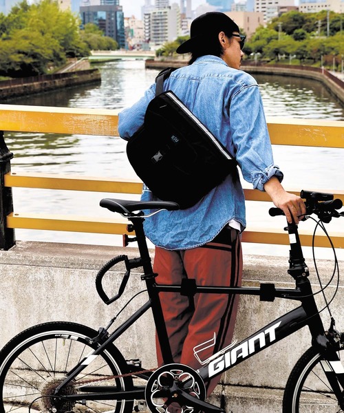 BLUE ファッション kukuri メッセンジャーバック yururi