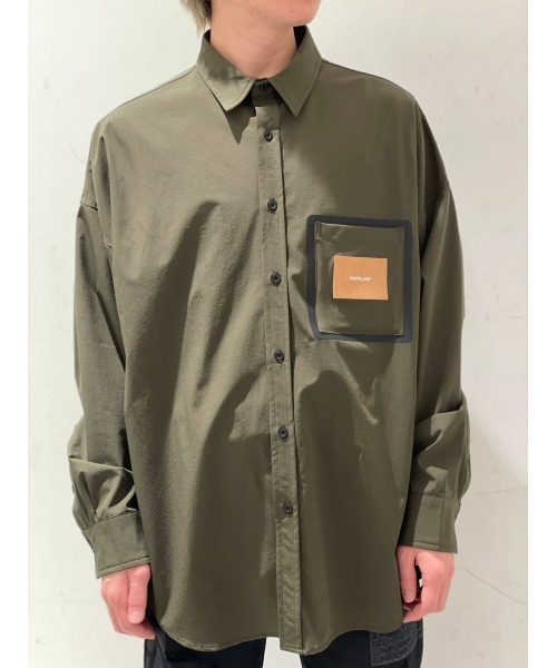 WHITELAND(ホワイトランド)の「【LAB限定】WHITELAND/ホワイトランド/ファンクションシャツ(シャツ/ブラウス・メンズ・カーキ/ブラック・MEDIUM/LARGE)」の1枚目の写真