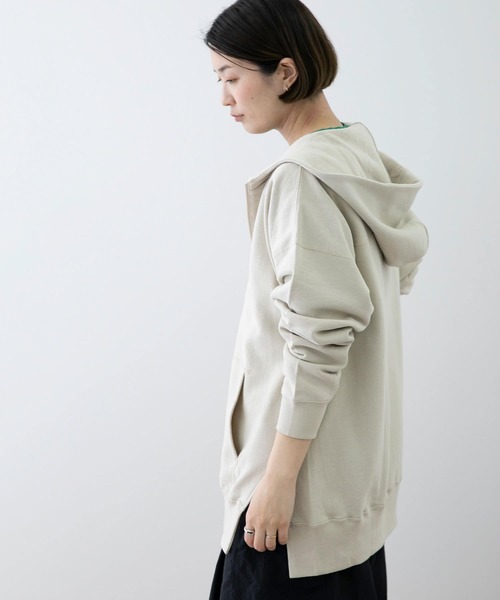 EKAL（エカル）の「EKAL　コハニングライトウエイトフーディー（パーカー・レディース・オレンジ系その他/チャコールグレー/ベージュ・ONE）」の4枚目の写真