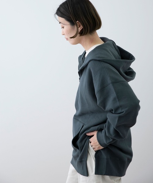 EKAL（エカル）の「EKAL　コハニングライトウエイトフーディー（パーカー・レディース・オレンジ系その他/チャコールグレー/ベージュ・ONE）」の11枚目の写真