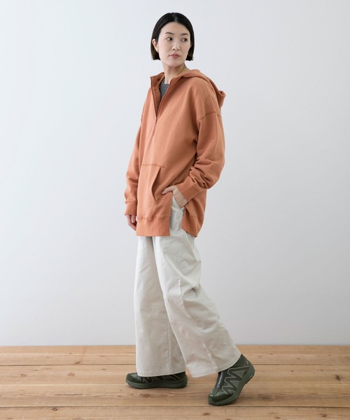 EKAL（エカル）の「EKAL　コハニングライトウエイトフーディー（パーカー・レディース・オレンジ系その他/チャコールグレー/ベージュ・ONE）」の18枚目の写真