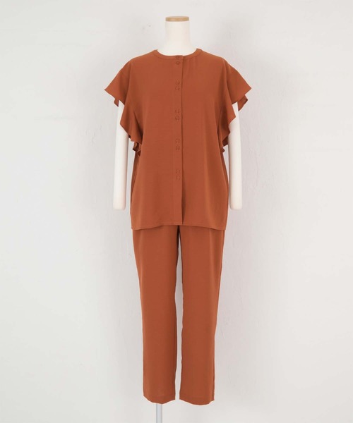 titivate(ティティベイト)の「フリルスリーブブラウスセットアップ(セットアップ・レディース・ブラウン/ブルー/モカ/オレンジ/ブラック・L/M/S)」の9枚目の写真