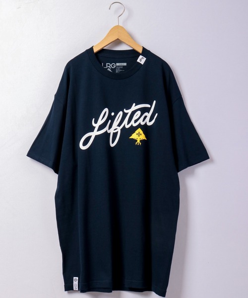 LRG(エルアールジー)の「LRG フロントロゴプリント半袖Tシャツ(Tシャツ/カットソー・メンズ・ブラック/ネイビー・L/2XL/XL/M)」の19枚目の写真