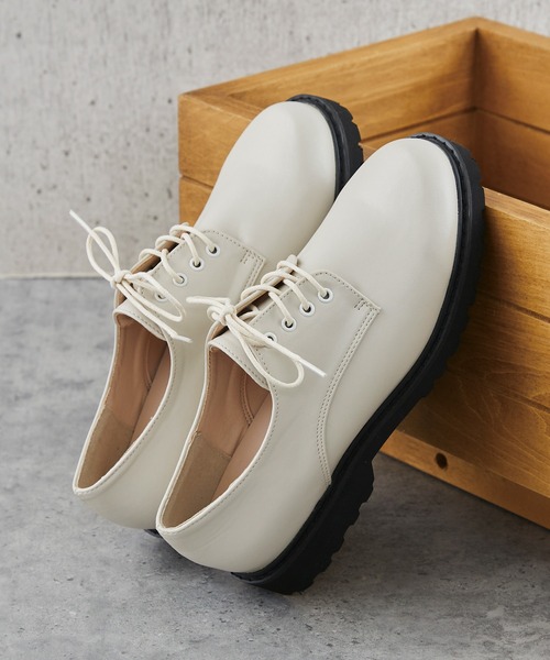 mooimooi（モーイモーイ）の「厚底ポストマンシューズ（ドレスシューズ・レディース・ナチュラル/ブラック・XS/S/M/L/LL/3L）」の17枚目の写真