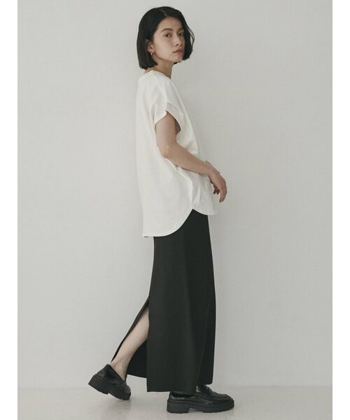 COTORICA（コトリカ）の「スエットライクカラーニットスカート【スリットスカート】（スカート・レディース・アイボリー/ブラック/グリーン・FREE）」の5枚目の写真