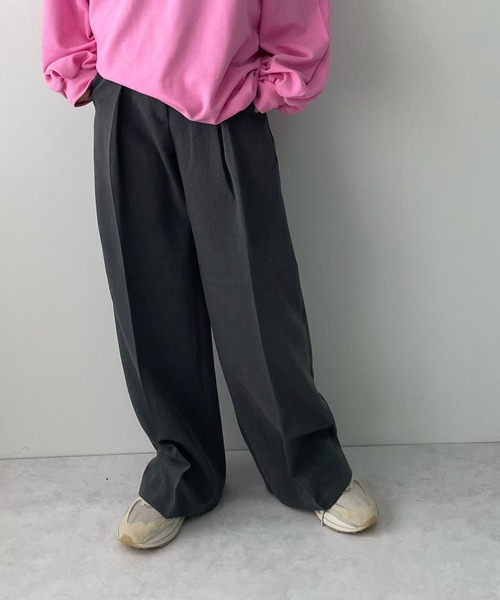 LE MORE（リモア）の「センタープレスタックワイドパンツ（スラックス・レディース・ブラック/アイボリー/チャコール・S/M）」の3枚目の写真