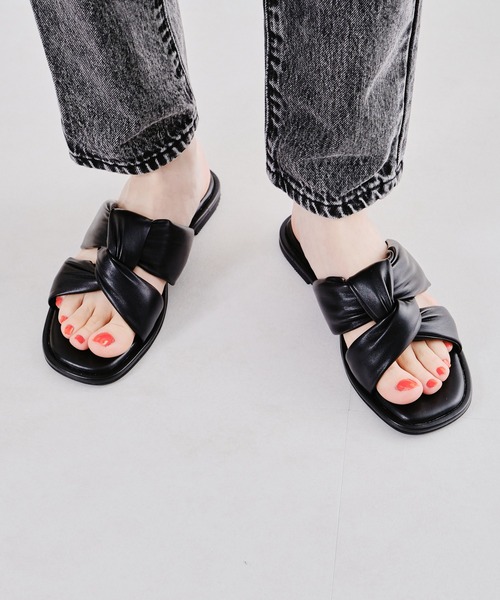 新品未使用 パデットクロスデザインサンダル ORiental TRaffic（オリエンタルトラフィック）の「パデット