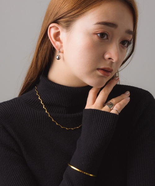 muku（ムク）の「【リングとしてもイヤーカフとしても使える！】金属アレルギー対応 [ゴールド]  リングカフ 13号 /サージカルステンレス/316L（リング・レディース・シルバー/ゴールド・11/13/15 ）」の16枚目の写真