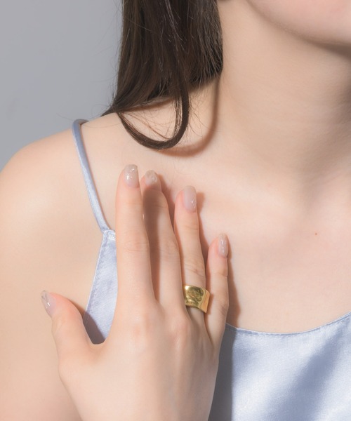 muku（ムク）の「【リングとしてもイヤーカフとしても使える！】金属アレルギー対応 [ゴールド]  リングカフ 13号 /サージカルステンレス/316L（リング・レディース・シルバー/ゴールド・11/13/15 ）」の20枚目の写真