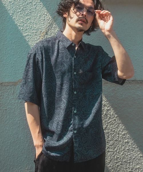 improves(インプローブス)の「総柄 半袖 レギュラーシャツ(シャツ/ブラウス・メンズ・ホワイト/グレー/ブラウン/ライトグレー/グリーン/ブラック/アイボリー・LARGE/MEDIUM)」の4枚目の写真