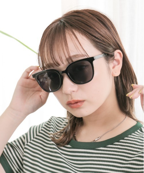 EPICKS(エピックス)の「アソートカラーレンズサングラス(サングラス・レディース・その他1/その他2/その他3/その他5/その他6/その他7/その他8・F)」の3枚目の写真