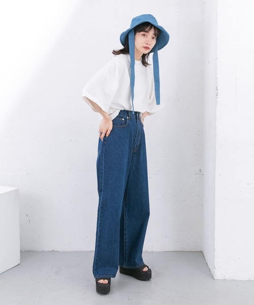 KBF（ケイビーエフ）の「illi　ボックスシルエットワイドTシャツ（Tシャツ/カットソー・レディース・ホワイト/ブラック/モカ・ONE）」の8枚目の写真