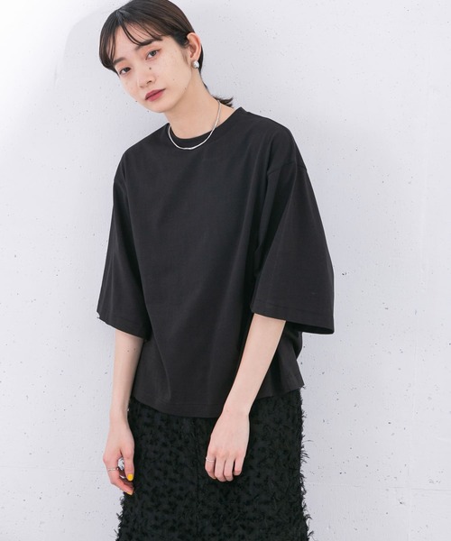 KBF（ケイビーエフ）の「illi　ボックスシルエットワイドTシャツ（Tシャツ/カットソー・レディース・ホワイト/ブラック/モカ・ONE）」の11枚目の写真