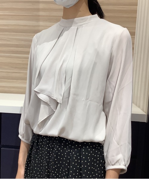 TOKYO SHIRTS（トウキョウシャツ）の「フリルボウタイ 七分袖カジュアルシャツ（シャツ/ブラウス・レディース・シルバーグレー/ワインレッド・M/L）」の2枚目の写真