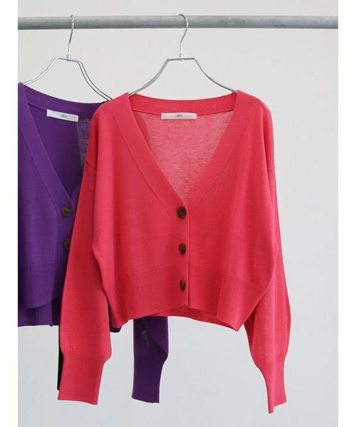 Green Parks(グリーンパークス)の「・novem 9 ショートVネックカーディガン(カーディガン/ボレロ・レディース・ブラック/パープル/ピンク/ブルー・FREE)」の4枚目の写真