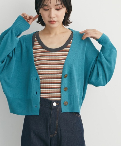 Green Parks(グリーンパークス)の「・novem 9 ショートVネックカーディガン(カーディガン/ボレロ・レディース・ブラック/パープル/ピンク/ブルー・FREE)」の1枚目の写真