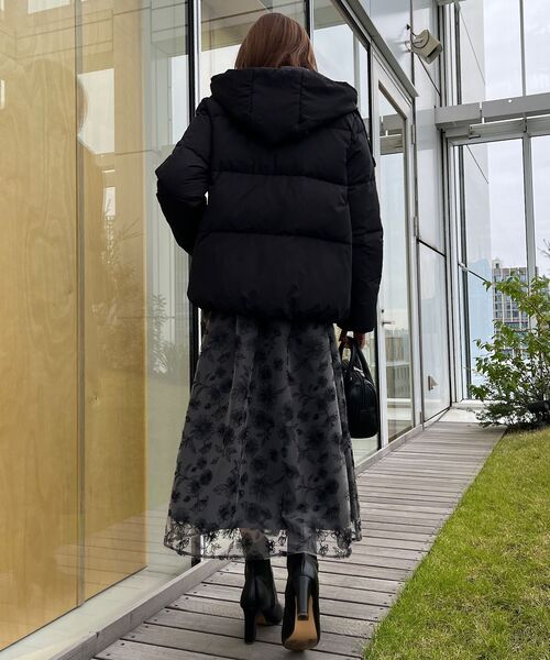 couture brooch（クチュールブローチ）の「◆【フード取り外し2WAY】あったか、ふわ軽　ダウンジャケット（ダウンジャケット/コート・レディース・ベビーピンク/ブラック/サックスブルー・36/40/38/42）」の9枚目の写真