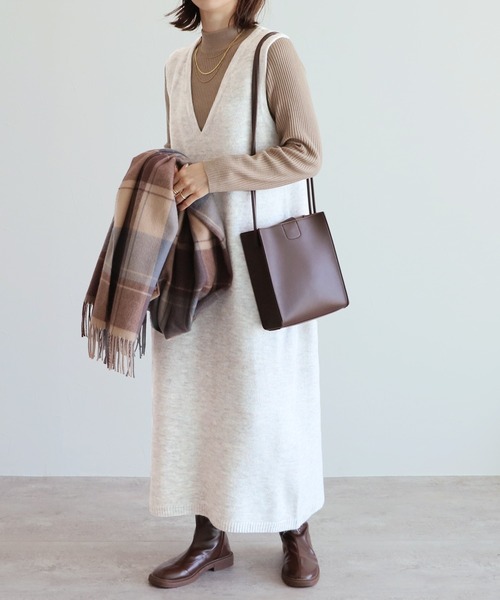 reca（レカ）の「ニットワンピース（ワンピース・レディース・アイボリー/ブラック/チャコール・M）」の9枚目の写真