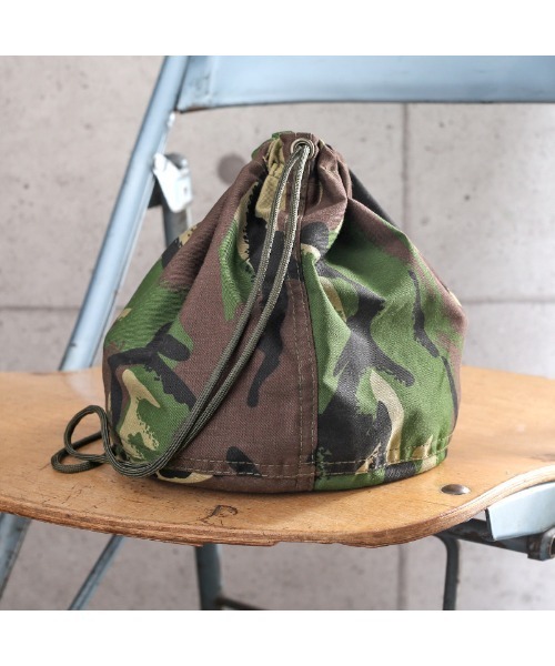 MILITARY(ミリタリー)の「新品 イギリス軍 ライトウェイト DPMカモ リメイク エフェクツバッグ(ハンドバッグ・メンズ・グリーン系カモフラージュ・ONE SIZE)」の2枚目の写真