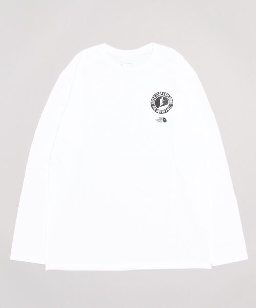 THE NORTH FACE(ザノースフェイス)の「ザ ノース フェイス THE NORTH FACE L/S Activity Patch Logo Tee(ロングスリーブアクテビティパッチロゴティー)(Tシャツ/カットソー・メンズ・ホワイト・L/LL/S/M)」の1枚目の写真
