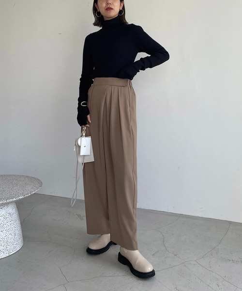 CAPRICIEUX LE'MAGE(カプリシューレマージュ)の「ハイネックリブプルオーバー(ニット/セーター・レディース・ブラック/ホワイト/オフホワイト/グレイッシュベージュ/アイボリー・FREE)」の21枚目の写真