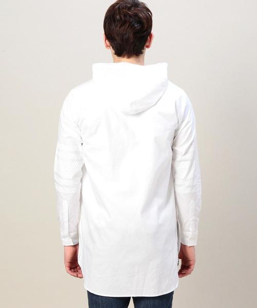 BEAUTY&YOUTH UNITED ARROWS（ビューティーアンドユースユナイテッドアローズ）の「【別注】＜VOTE MAKE NEW CLOTHES＞ HOOD LONG SHT BY/シャツ◆（シャツ/ブラウス・メンズ・ホワイト/ベージュ・MEDIUM/SMALL）」の3枚目の写真